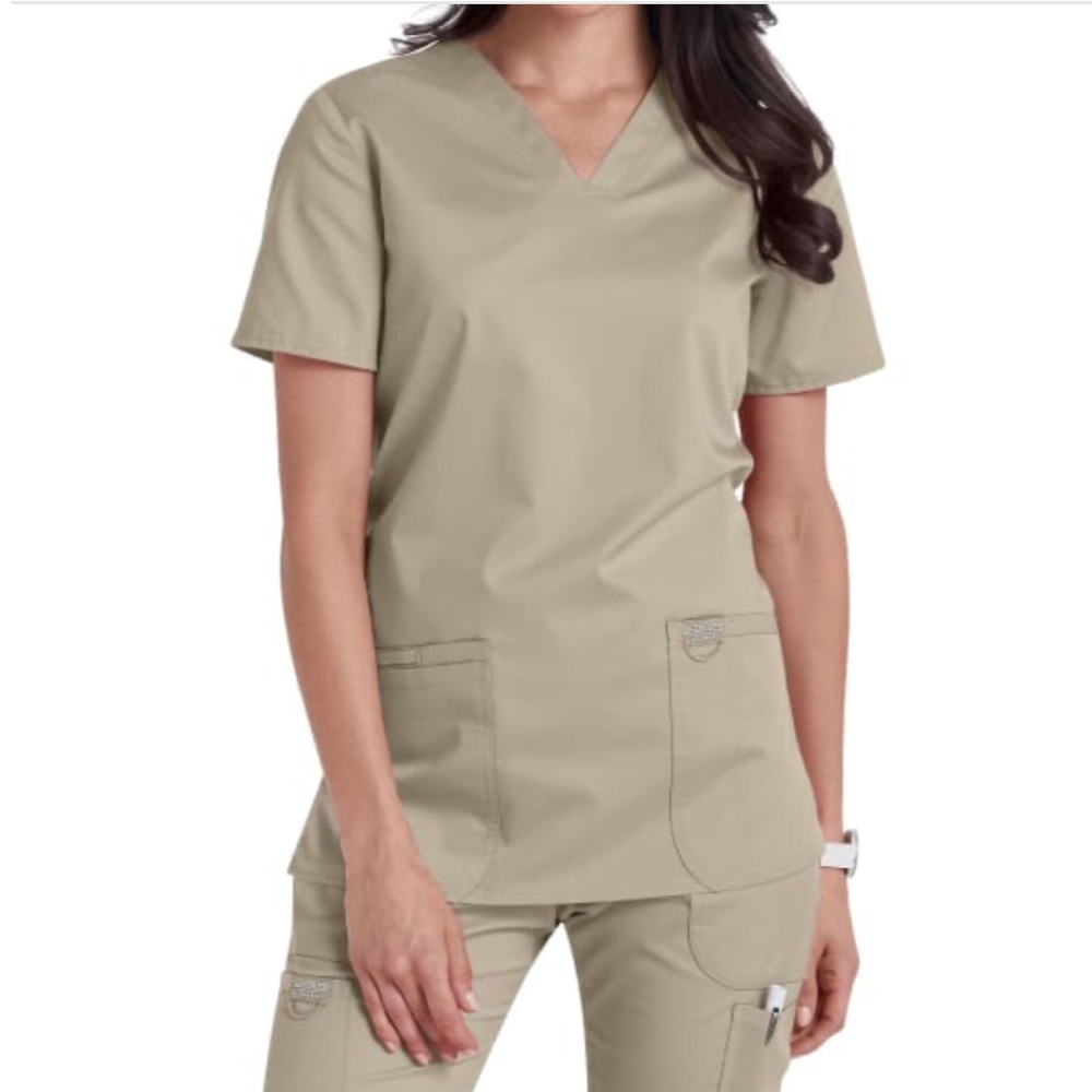 Cherokee Workwear Revolution - V neck scrub top
